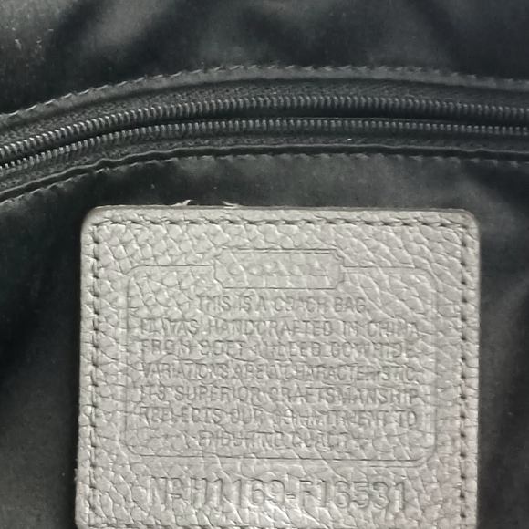 Coach Silver/grey shoulder bag - Picture 9 of 9